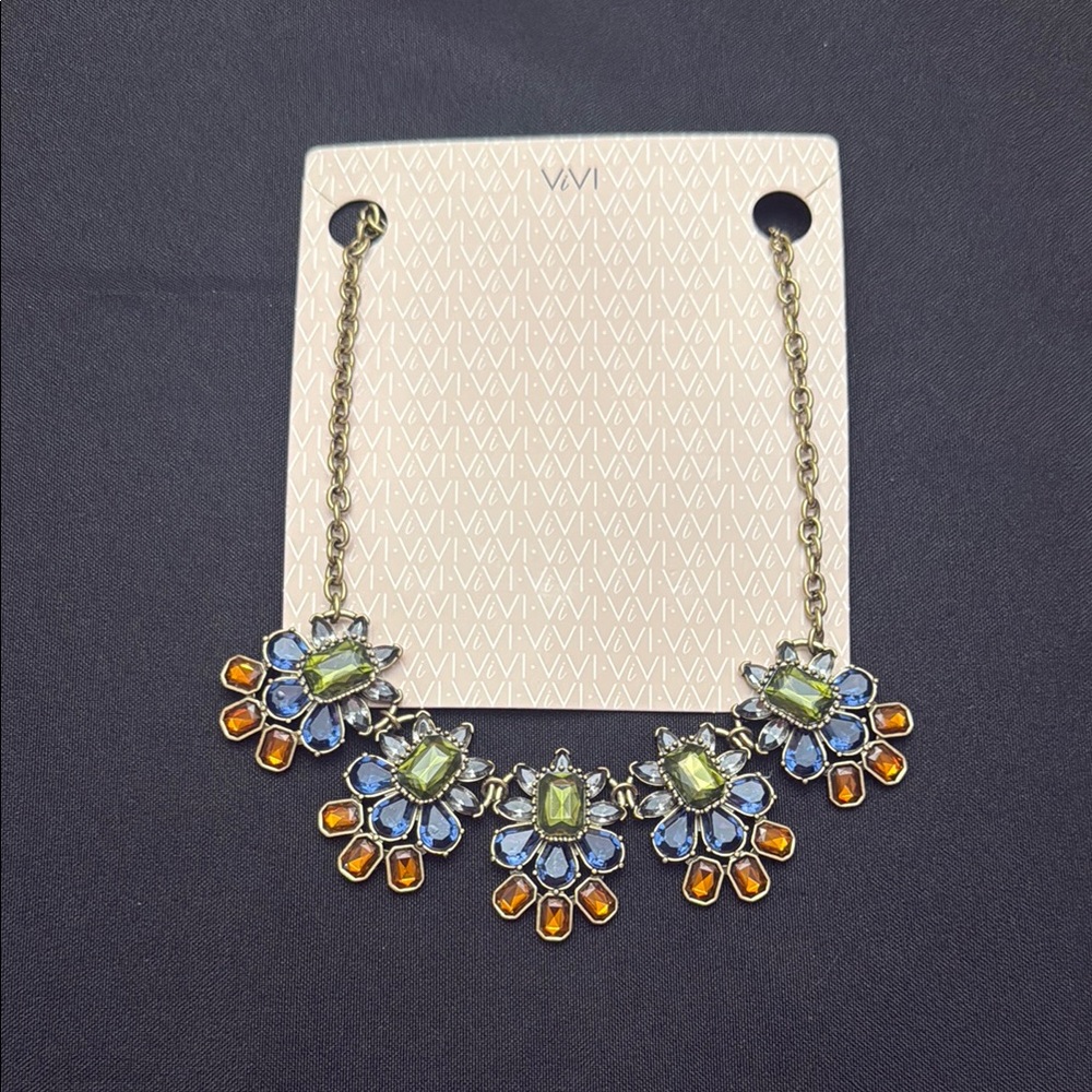 ViVI Blue and Green Necklace with Ornate Pendant